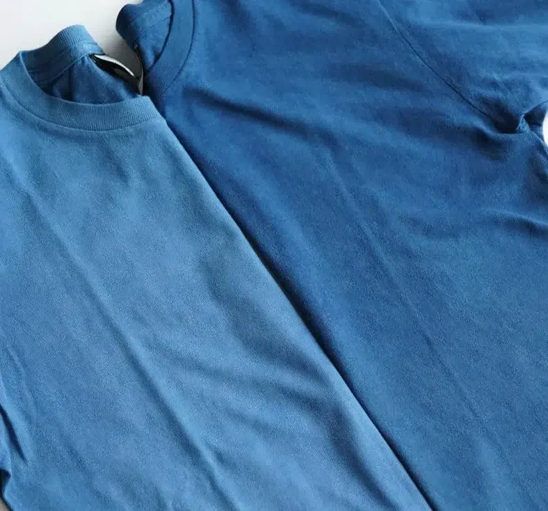 長く愛用できる天然インディゴ藍染めのTシャツ