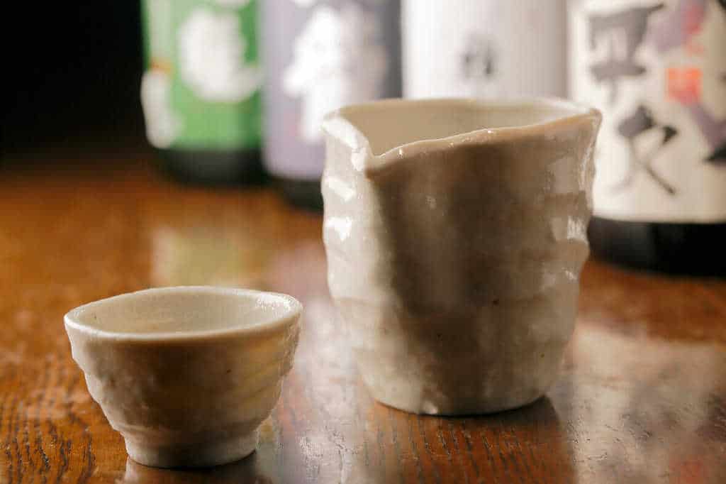 【片口おすすめ11選】陶器製・磁器製の片口で日本酒をもっと美味しく