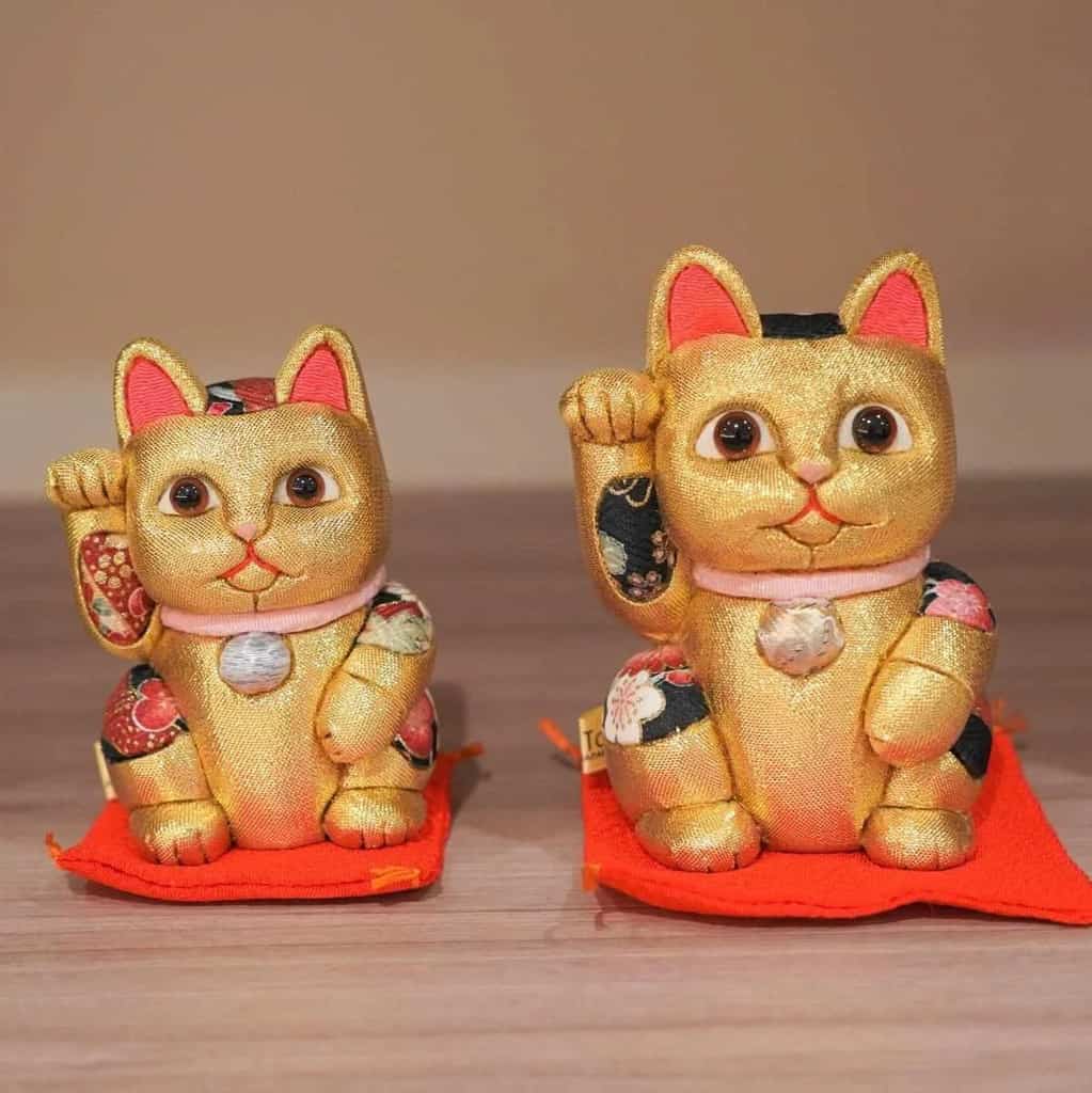 右手を上げた招き猫の意味は おしゃれな招き猫8選 Becos Journal