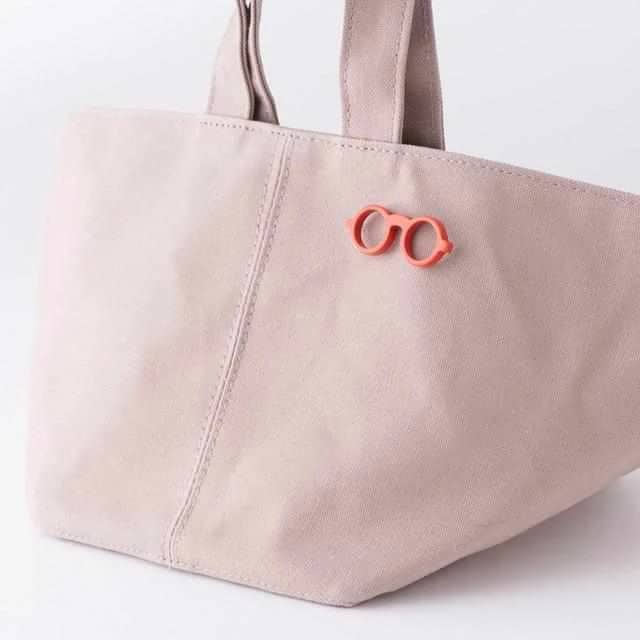 【鯖江】匠市 ラペルピン・メガネホルダーになるピンバッチ megane pin (ブラウン)